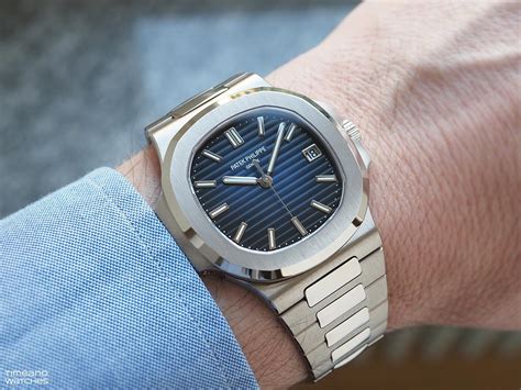 patek philippe nautilus black brown dial 18kt rose|5811 1g nautilus price.